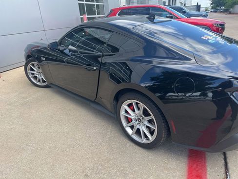 Used 2024 Ford Mustang GT Premium RWD image 2