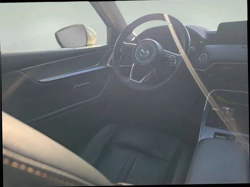 Used 2024 MAZDA CX-90 3.3 Turbo w/ Preferred Plus image 15