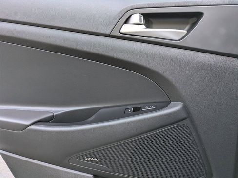 Used 2019 Hyundai Tucson Ultimate w/ Cargo Package image 24