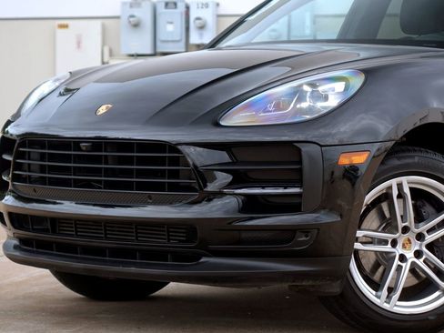 Used 2019 Porsche Macan AWD/4WD image 21