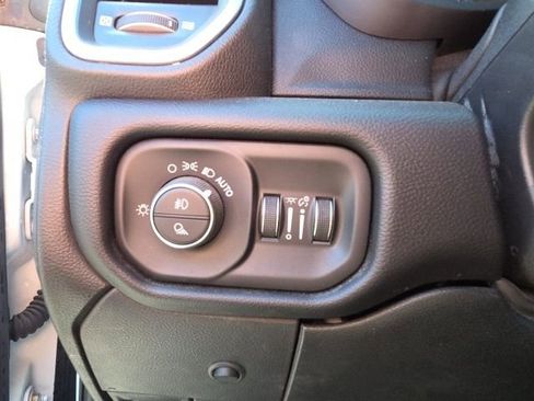 Used 2021 RAM 2500 Laramie w/ Night Edition image 25