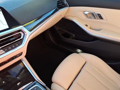 Used 2022 BMW 330i xDrive Sedan w/ Premium Package image 36