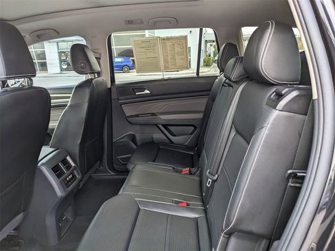 Certified 2023 Volkswagen Atlas SE w/ Panoramic Sunroof Package image 19