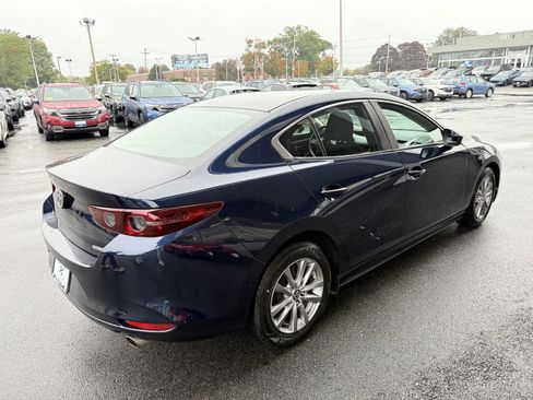 Used 2019 MAZDA MAZDA3 Sedan image 5