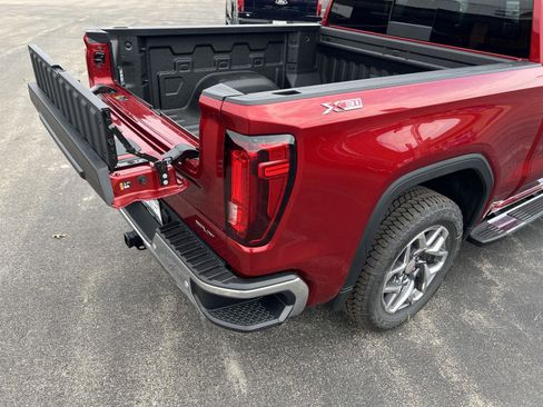 New 2026 GMC Sierra 1500 SLT image 50