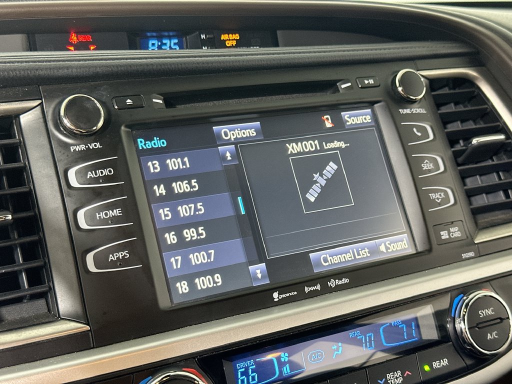 Used 2019 Toyota Highlander XLE FWD image 33