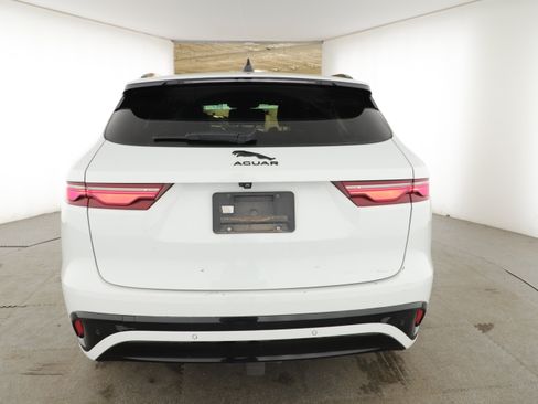 Used 2025 Jaguar F-PACE R-Dynamic S AWD/4WD image 4