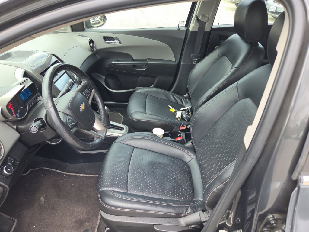 Used 2015 Chevrolet Sonic LTZ FWD image 11