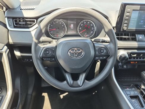 Used 2019 Toyota RAV4 LE w/ Carpet Mat Package FWD image 19