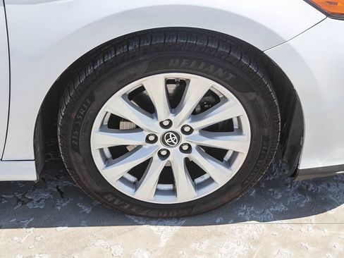 Used 2018 Toyota Camry LE FWD image 10