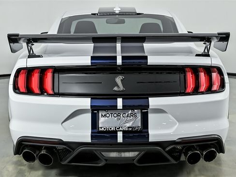 Used 2020 Ford Mustang Shelby GT500 w/ Carbon Fiber Track Pack RWD image 8