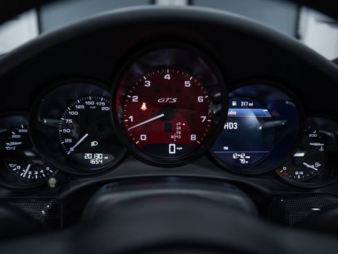 Used 2018 Porsche 911 Carrera GTS RWD image 20