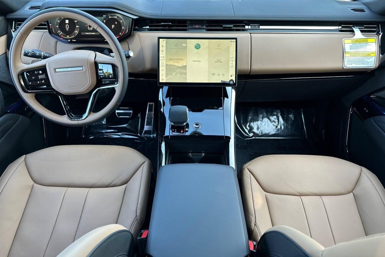 New 2026 Land Rover Range Rover Sport Dynamic SE AWD/4WD image 14