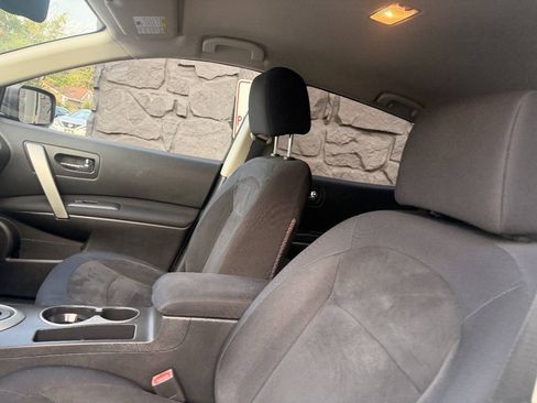 Used 2010 Nissan Rogue S w/ 360 Degree Value Pkg AWD/4WD image 13