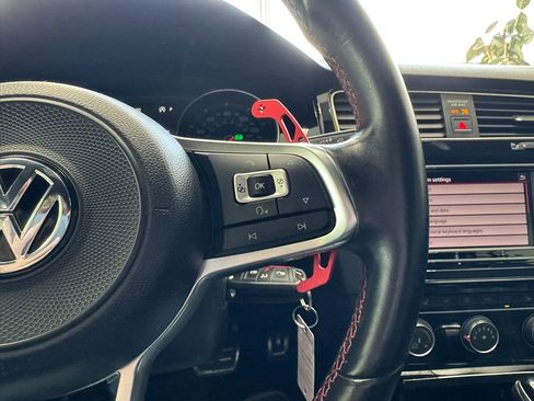 Used 2018 Volkswagen GTI S FWD image 40