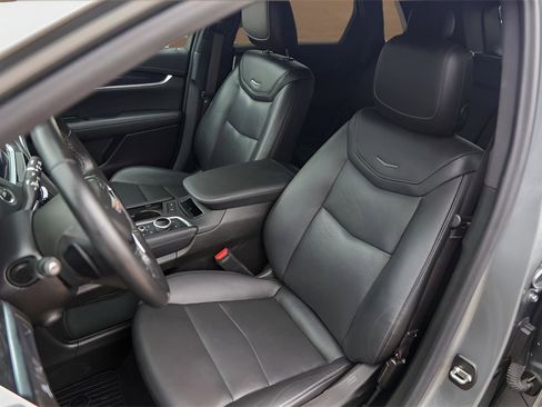 Used 2023 Cadillac XT5 Premium Luxury image 7