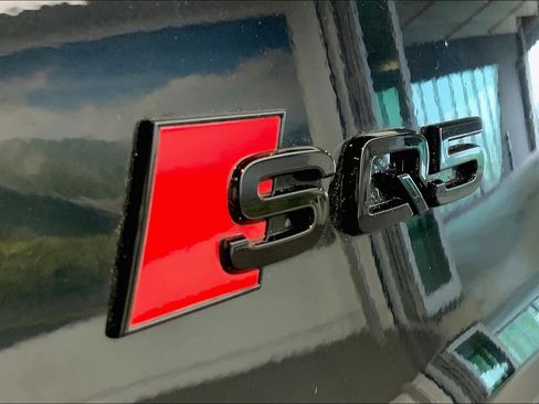 Used 2023 Audi SQ5 Premium Plus w/ Premium Plus Package AWD/4WD image 32