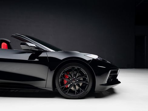 Used 2025 Chevrolet Corvette Stingray Convertible w/ 1LT image 41