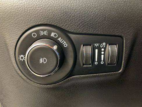 Used 2024 Jeep Compass Limited AWD/4WD image 25
