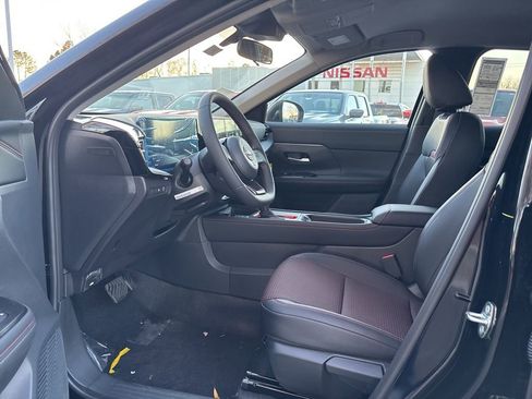 New 2026 Nissan Kicks SR w/ Cold Weather Package image 14