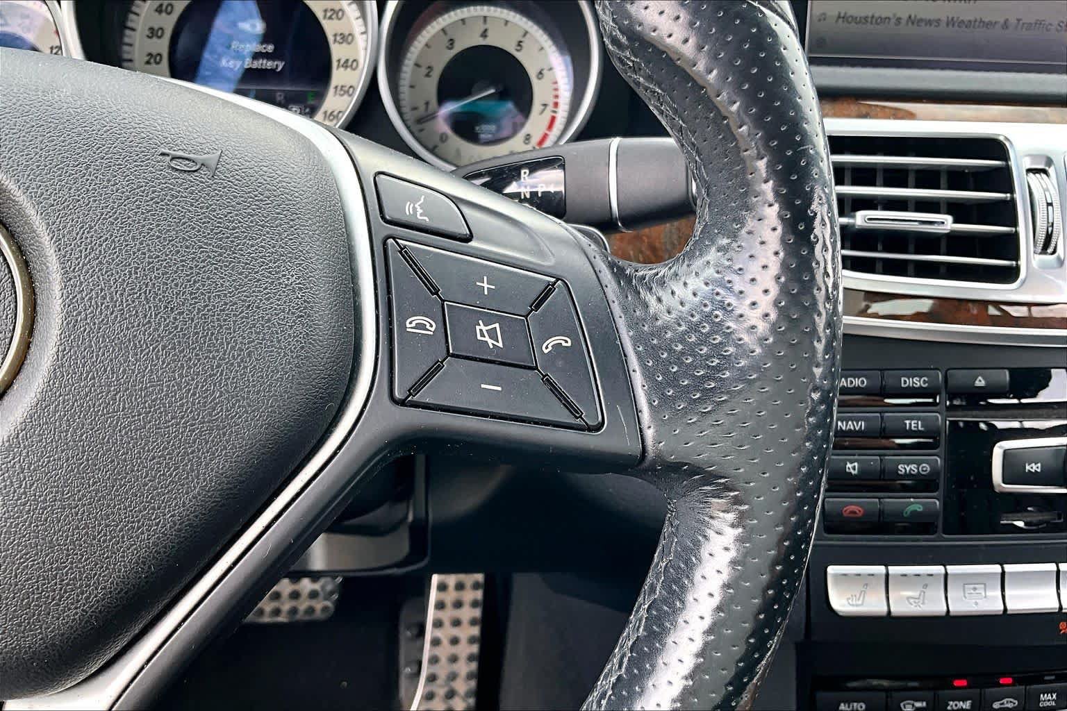 Used 2015 Mercedes-Benz E 400 4MATIC Sedan image 23