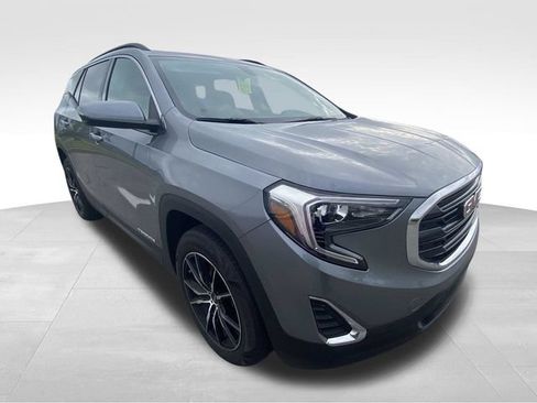 Used 2018 GMC Terrain SLE w/ Driver Convenience Package FWD image 14