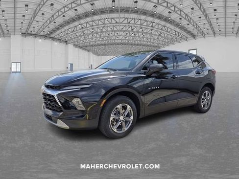 Used 2023 Chevrolet Blazer LT w/ Driver Confidence Package image 3