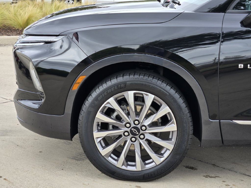 Used 2023 Chevrolet Blazer Premier AWD/4WD image 7