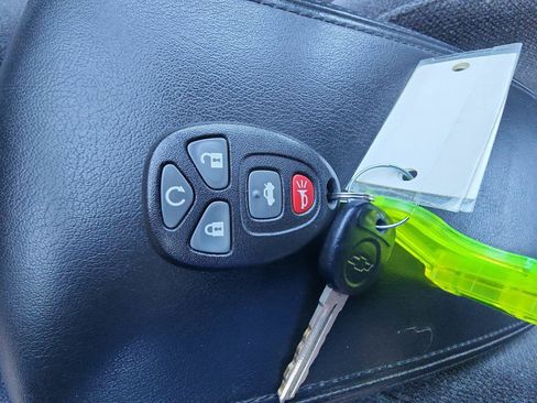 Used 2013 Chevrolet Impala LT w/ LT Sunroof Package FWD image 21