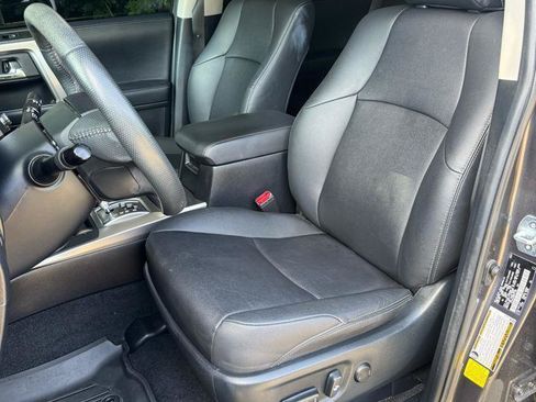 Used 2022 Toyota 4Runner TRD Sport w/ Technology Package AWD/4WD image 17