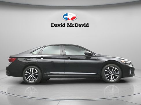 Used 2024 Volkswagen Jetta Sport FWD image 35
