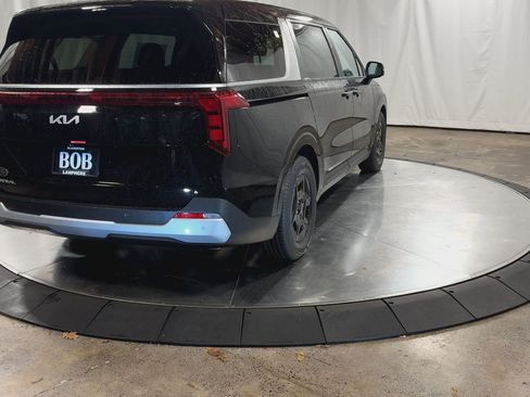 New 2026 Kia Carnival image 8