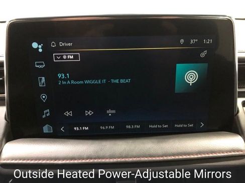 Used 2022 Chevrolet Suburban RST w/ Sport Performance Package image 24