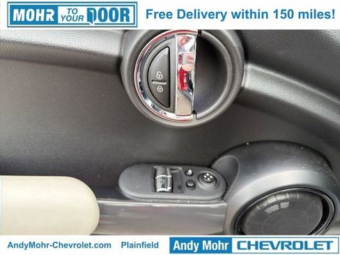 Used 2019 MINI Cooper 2-Door Hardtop w/ Signature Upholstery Package image 11