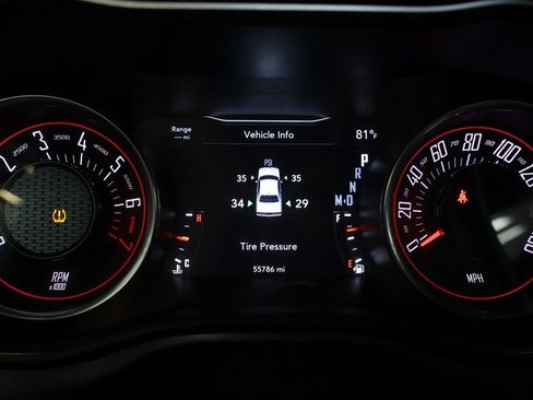 Used 2023 Dodge Challenger GT image 4