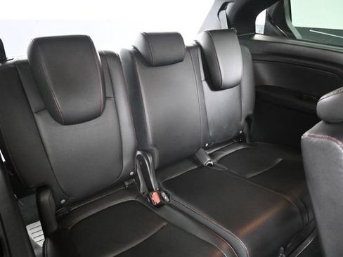 Used 2023 Honda Odyssey Sport image 17