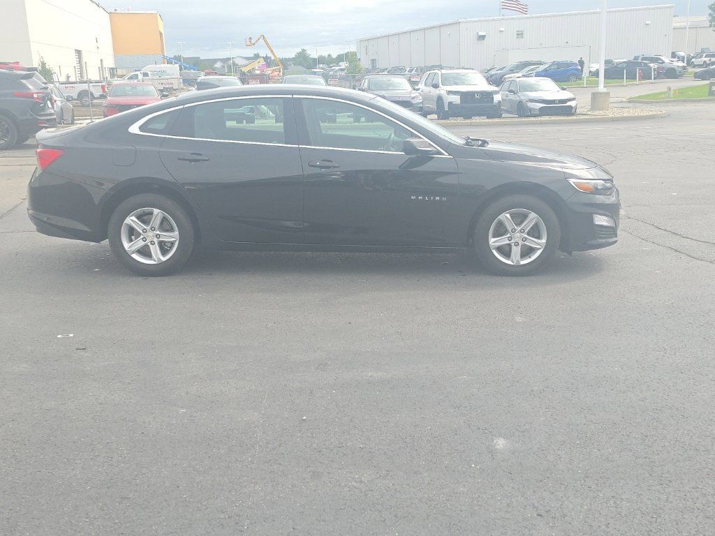 Used 2024 Chevrolet Malibu LS FWD image 8