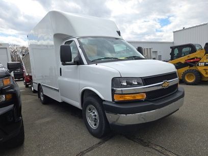 New 2025 Chevrolet Express 3500 w/ Power Convenience Package