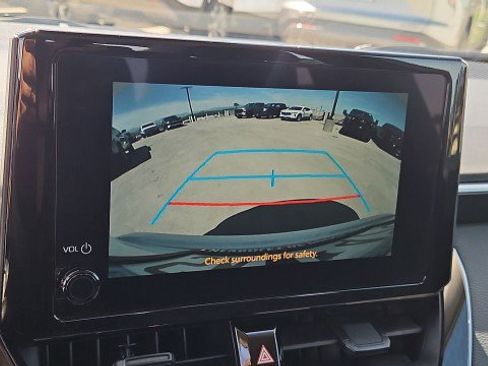 Used 2025 Toyota Corolla LE image 15