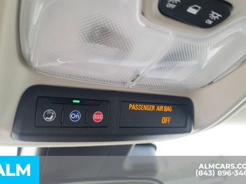 Used 2024 Buick Encore GX Sport Touring image 38