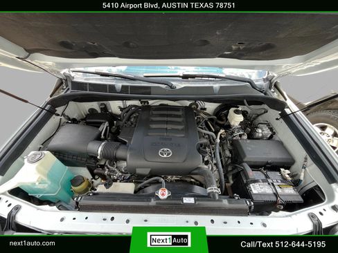 Used 2018 Toyota Tundra SR5 w/ SR5 Upgrade Package image 30