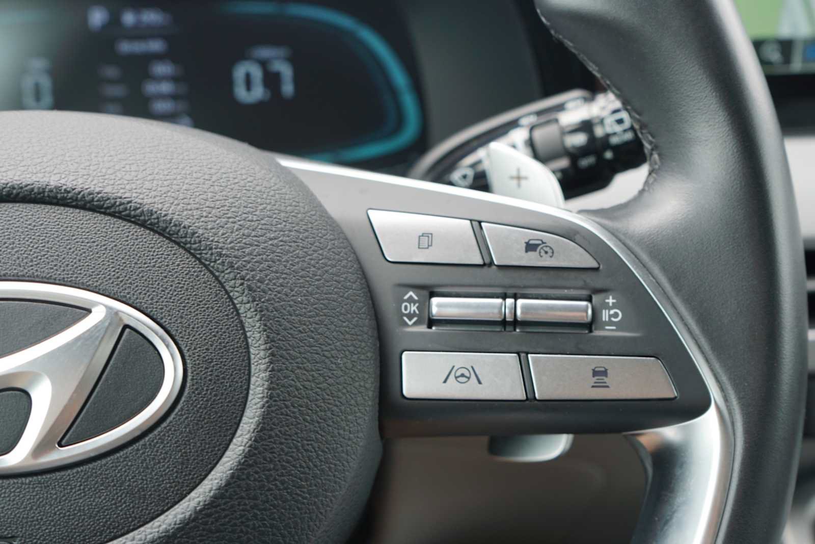 Used 2025 Hyundai Palisade SEL FWD image 13