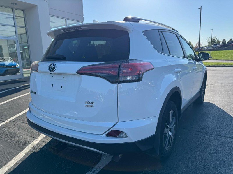 Used 2018 Toyota RAV4 XLE w/ Plus Extra Value Package AWD/4WD image 3