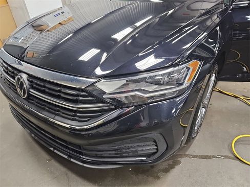 Used 2024 Volkswagen Jetta SE image 30