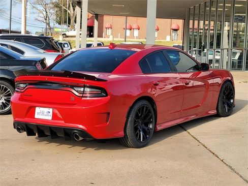 Used 2016 Dodge Charger R/T Scat Pack w/ Beats Audio Group image 4