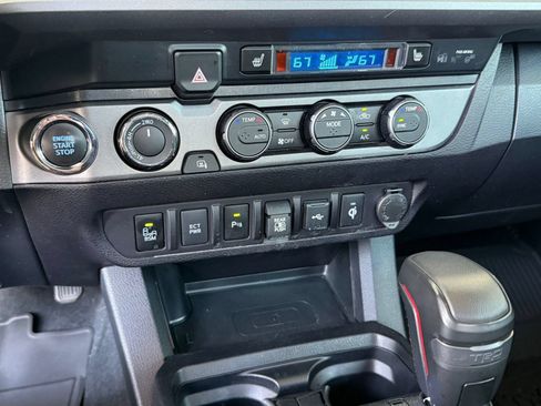 Used 2023 Toyota Tacoma TRD Pro AWD/4WD image 21