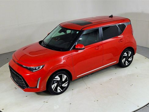 Used 2025 Kia Soul GT-Line w/ GT-Line Technology Package image 15