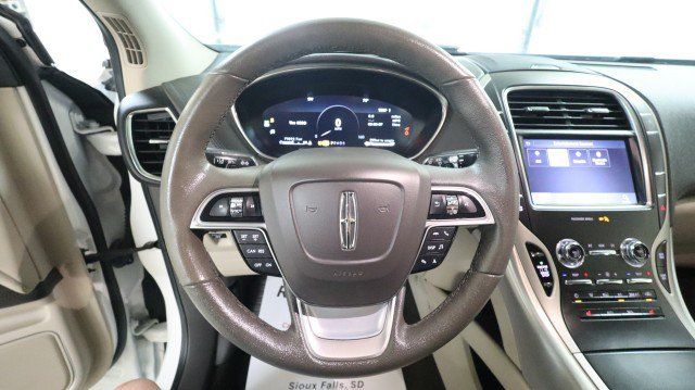 Used 2020 Lincoln Nautilus FWD image 18