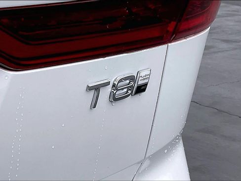 New 2026 Volvo XC60 T8 Plus w/ Protection Package Premier image 26