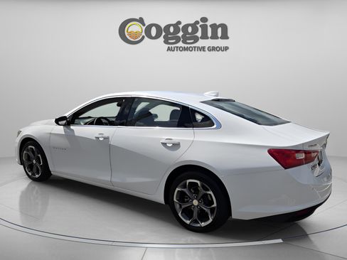 Used 2024 Chevrolet Malibu LT FWD image 3